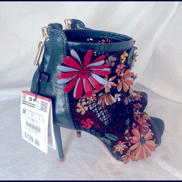 RARE & NWT Blogger Favorite Zara Green Mesh Floral Heels 38/7.5 - Picture 1 of 4